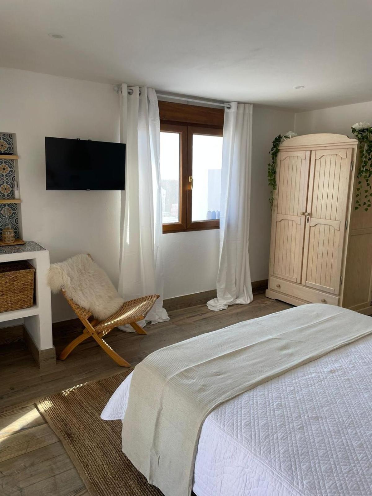 Bed and Breakfast Casa San Cayetano Кревильенте Экстерьер фото